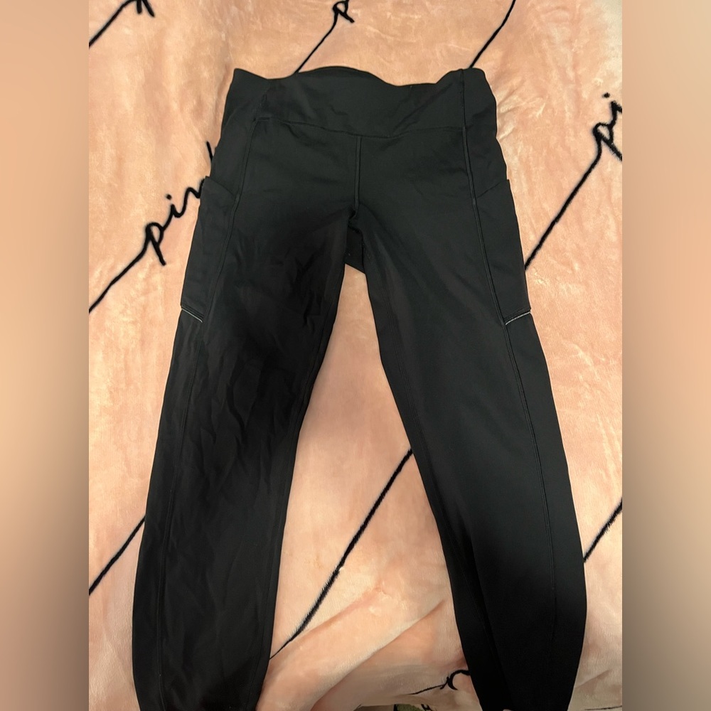 black lulu leggings